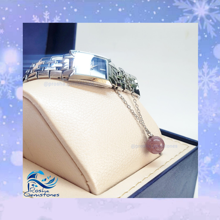 آویز کوارتز توت فرنگی